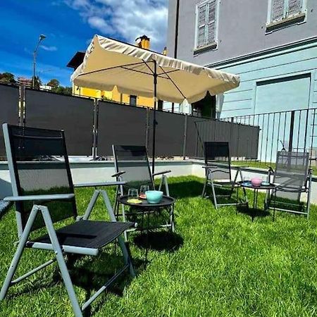Apt. Aries - Penthouse Menaggio Bagian luar foto