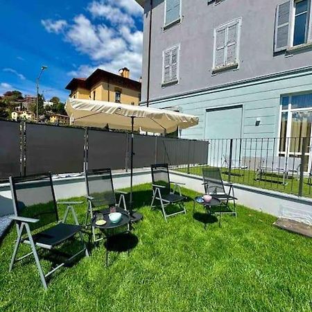 Apt. Aries - Penthouse Menaggio Bagian luar foto