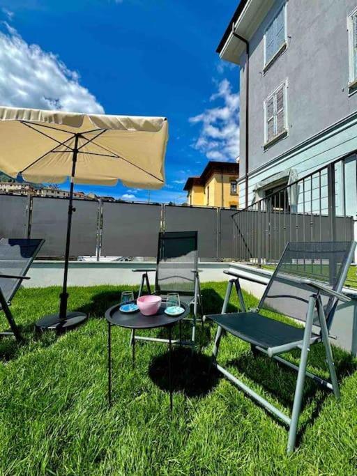 Apt. Aries - Penthouse Menaggio Bagian luar foto