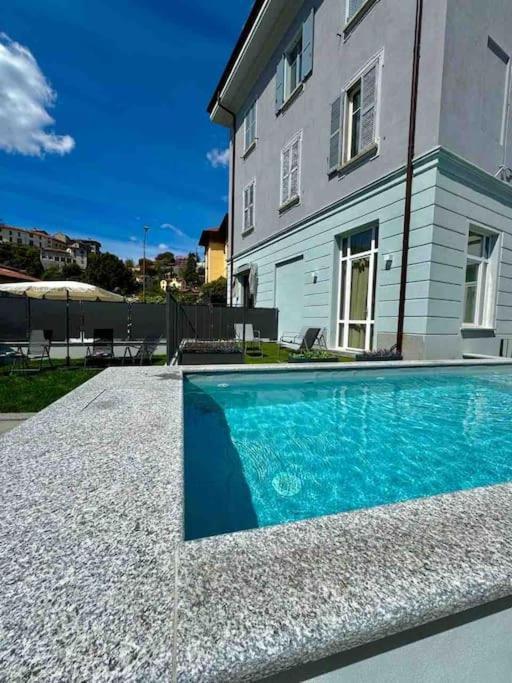 Apt. Aries - Penthouse Menaggio Bagian luar foto