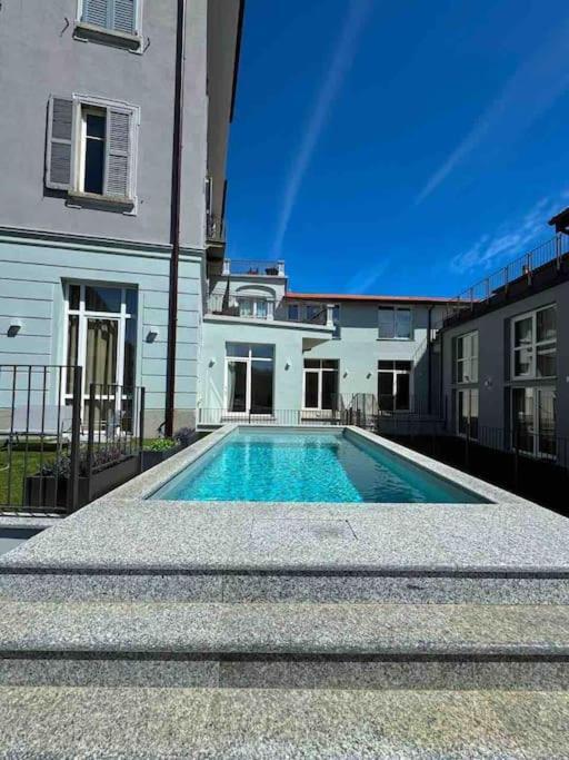 Apt. Aries - Penthouse Menaggio Bagian luar foto